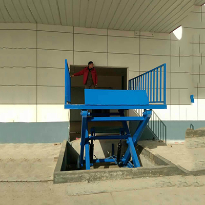 升降機(jī)、貨梯升降機(jī)08